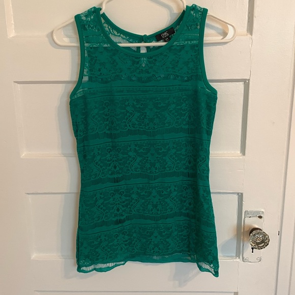 Lace sleeveless blouse/tank top - Size small - Picture 1 of 4